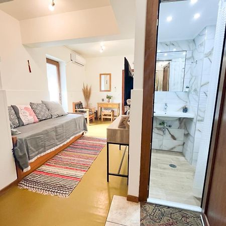 קוקארי Miltiadis Apartments מראה חיצוני תמונה